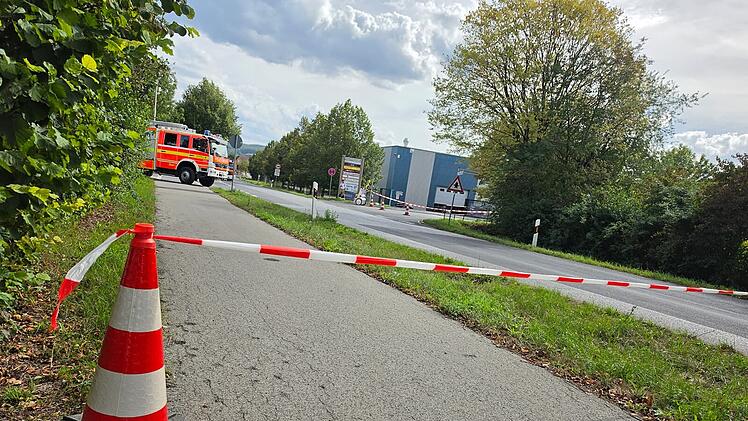 Hammelburg: Feuerwehr r&uuml;ckt zu Brand aus - und entdeckt Sprengk&ouml;rper