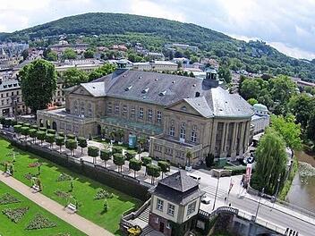 Ein Blick auf den Regentenbau und den Rosengarten vor der Sanierung.  Foto: Archiv