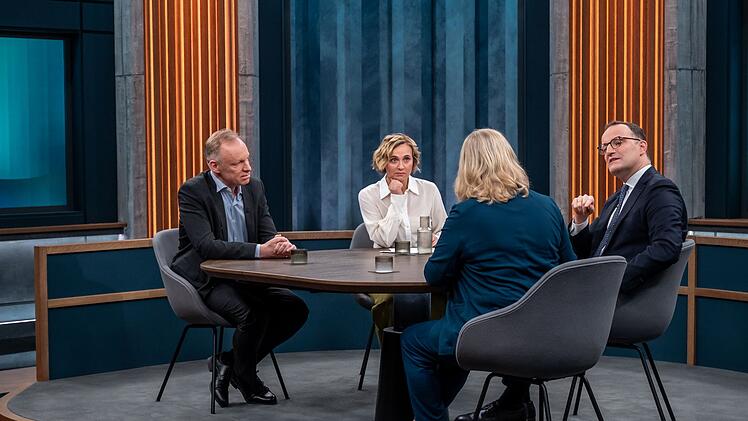 Caren Miosga (zweite von links)sprach mit ihren G&auml;sten &uuml;ber das geplante Renten-Paket und seine m&ouml;glichen Folgen.