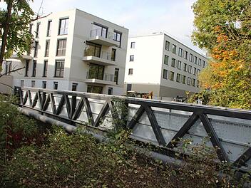Wird bald eröffnet: die neue Brücke zwischen dem Mühldamm und dem Sonntagsanger in Coburg.