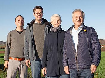 Die neue Vorstandsmannschaft des Imkervereins: (v. l.) Bastian Hammer, Johannes Gründel, Maxi Kiefer und Klaus Dinkel