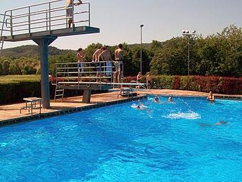 Mit vielen Wochen Verspätung beginnt in Thurnau am kommenden Samstag die Badesaison.