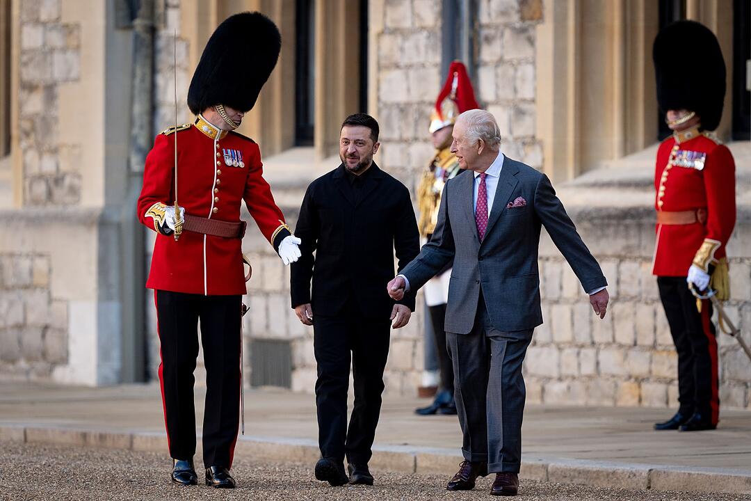 Prinz Charles empfängt ukrainischen Präsidenten Selenskyj