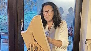 Musikalisch umrahmt wurde der Nachmittag von der Harfenspielerin Silvia Kessler.