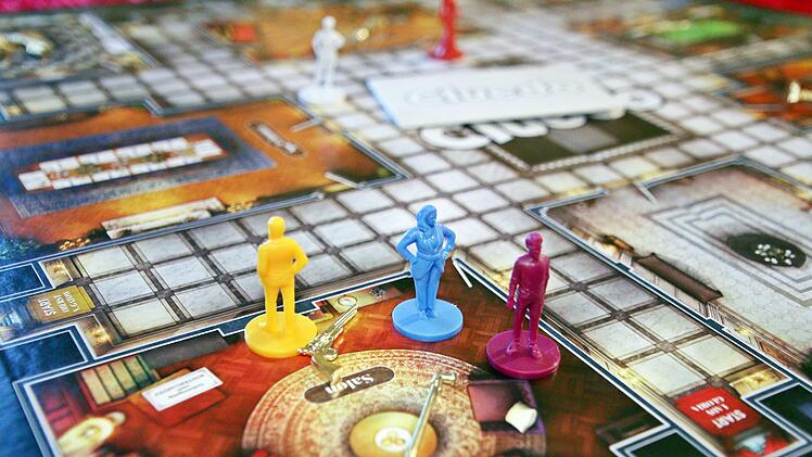 Cluedo Classic 2023 im Test -  die Krimispiel-Legende aufgefrischt