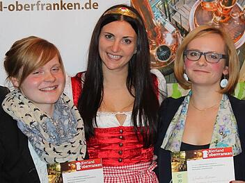 Oberfrankens Bierkönigin Sabrina Lang aus Coburg (Mitte)  Foto: hwk
