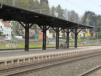 Gähnende Leere Mittwochmittag am Kronacher Bahnhof. Foto: Corinna Igler