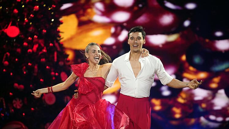 Der amtierende "Dancing Star" Diego Pooth sahnte am Ende den zweiten Titel des Jahres ab. Er ist nun auch "Christmas Dancing Star 2025".