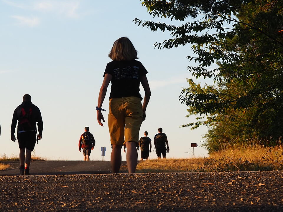 Das verlassene Dorf Bonnland darf bei einer Wanderung durch den Truppenübungsplatz Hammelburg nicht fehlen. Foto: Jürgen Schmitt