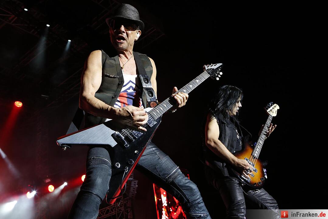 Scorpions33