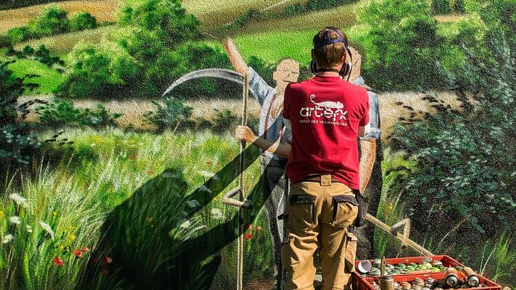 Künstlerische Gestaltung des Trafo-Häuschens in Schönderling.  Foto: Jürgen Hüfner