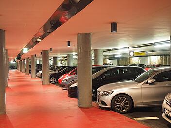 Zum Parken in Nürnberg stehen dir viele verschiedene Parkhäuser zur Verfügung.
