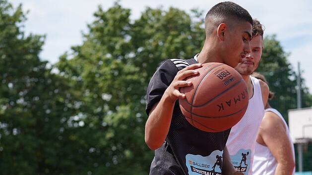 W&uuml;rzburg: WVV veranstaltet kostenloses Jugend-Streetball-Turnier