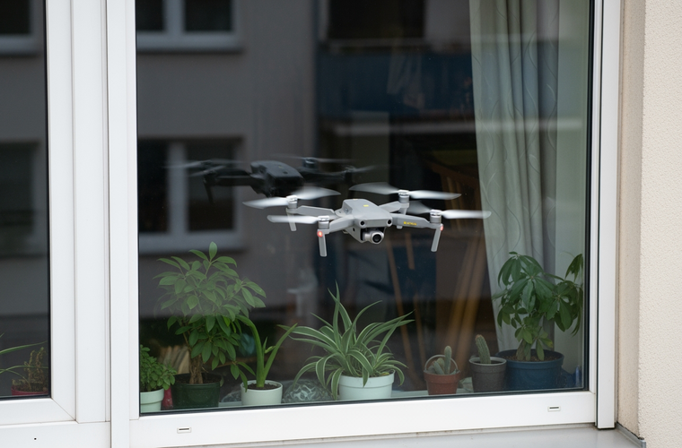 Kreis Bamberg: Schockierende Entdeckung nach Drohnenflug vor Fenstern