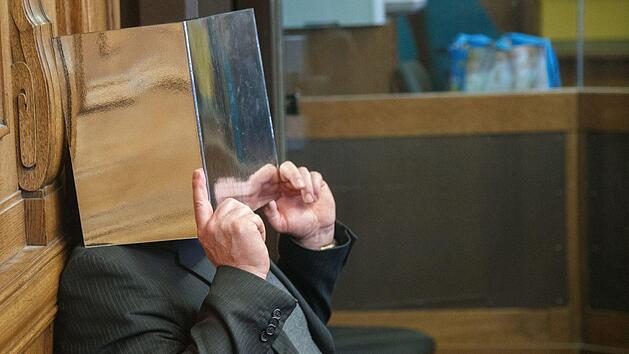 Ein 56-Jähriger wurde vom Landgericht Berlin dafür verurteilt, dass er einen Rentner skrupellos ermordet und zerstückelt hat. Sein Motiv war wohl eine Sucht.  Foto: -/ dpa