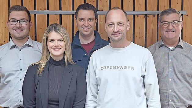 Die neue Vorstandschaft der Blaskapelle (von links): Georg Schutster, Theresa B&ouml;hm, Sebastian Kunzelmann, Philipp Hanft und G&uuml;nter Schuster .