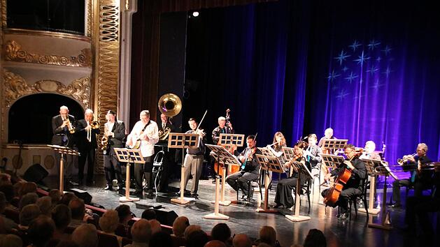 Die Frankfurt Swing All Stars standen zum ersten Mal mit dem Bad Kissinger Kurorchester auf der Bühne. Foto: Ralf Ruppert