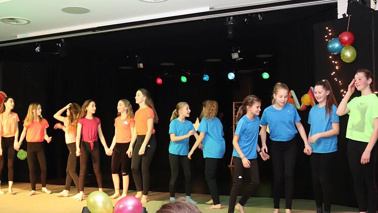 "Die verrückten Orkas" kamen auf den dritten  Platz.   Foto: Johanna Blum