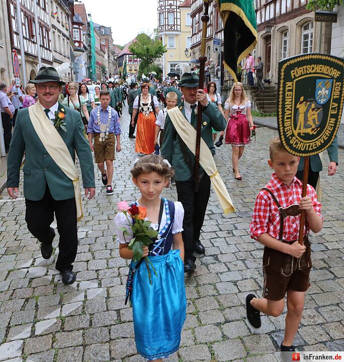 Kronacher Freischießen: Schützenauszug