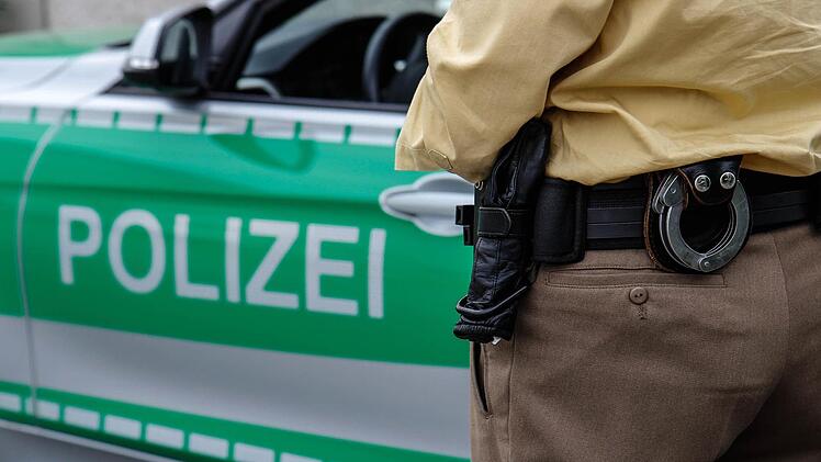 Einige Auseinandersetzungen gab es bei Faschingsumzügen am Sonntag im Landkreis Neustadt/Aisch. Symbolfoto: Christopher Schulz