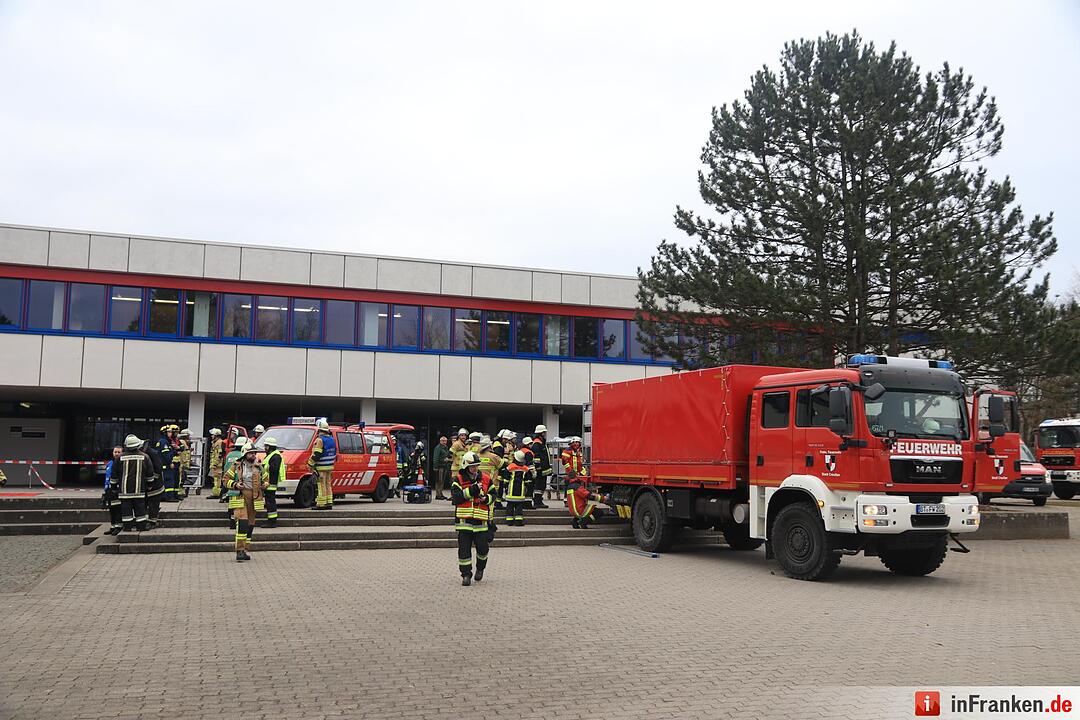 Giftstoffalarm in Gesamtschule Hollfeld - Ein Lehrer verletzt