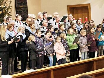 Viel Beifall gab's für die Aktiven der "Cäcilia" anlässlich des Weihnachtskonzerts. Foto: privat