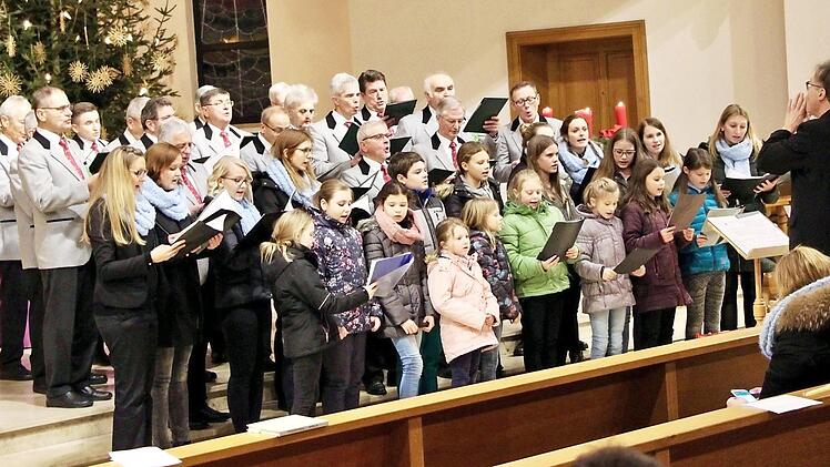Viel Beifall gab's für die Aktiven der "Cäcilia" anlässlich des Weihnachtskonzerts. Foto: privat