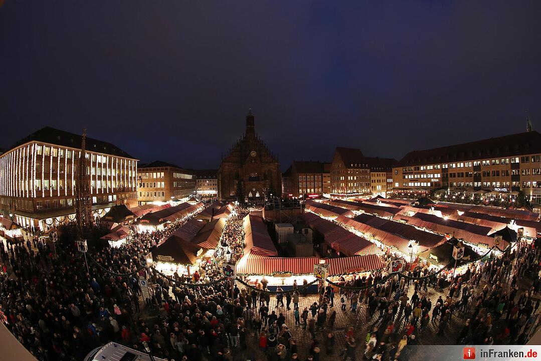 Eröffnung des Nürnberger Christkindlesmarktes