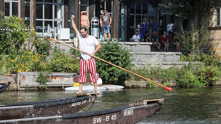 Fischerstechen der Erwachsenen am Sonntag. Foto: Barbara Herbst