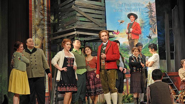 Szene aus dem "Vogelhändler" am Landestheater Coburg.Foto: Andrea Kremper