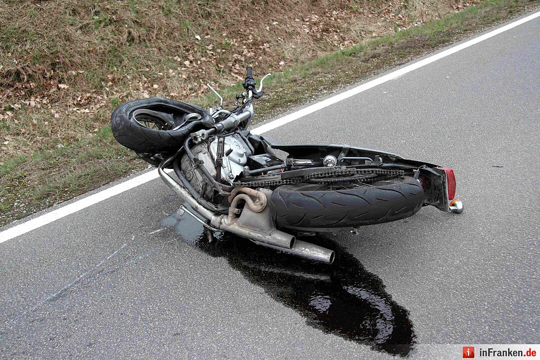 Trauriger Frühlingsanfang: 16-Jähriger Motorradfahrer tödlich verunglückt