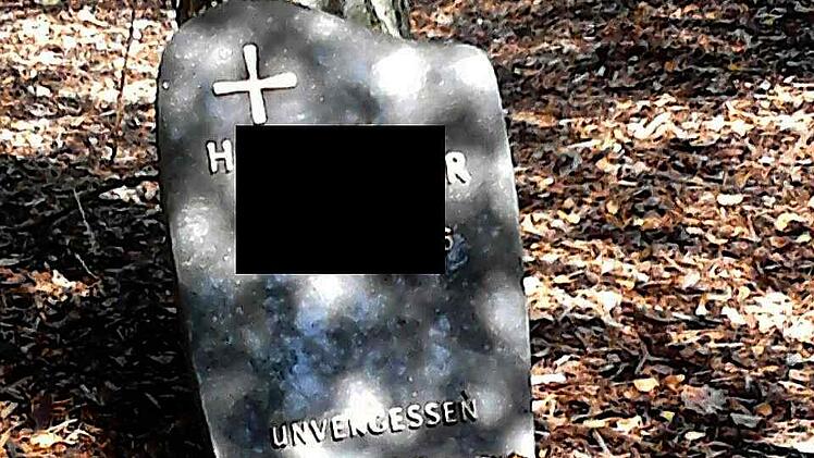 Geiselwinder Gruselhaus: Grabsteine landen vor Gericht