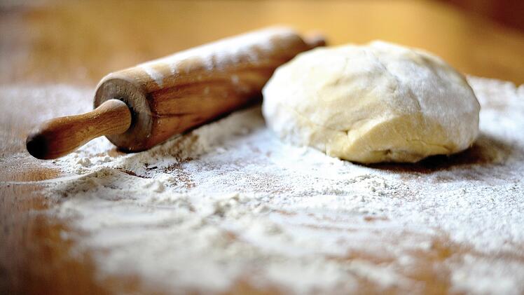 Symbolbild: Backen, Teig, Küche