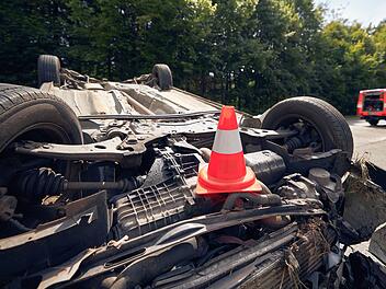 Unfall, überschlagen
