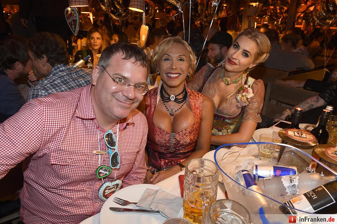 Promi-Treff beim Münchner Oktoberfest