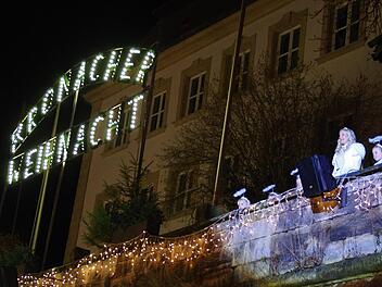 Wenn das Kronacher Christkind mit seinen Engeln dieses Jahr den Weihnachtsmarkt eröffnet, soll dieser anders aussehen als noch 2017. Foto: Marco Meißner