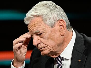 Bei "Markus Lanz" war Joachim Gauck den Tränen nahe, als er Kritik an der israelischen Regierung übte.