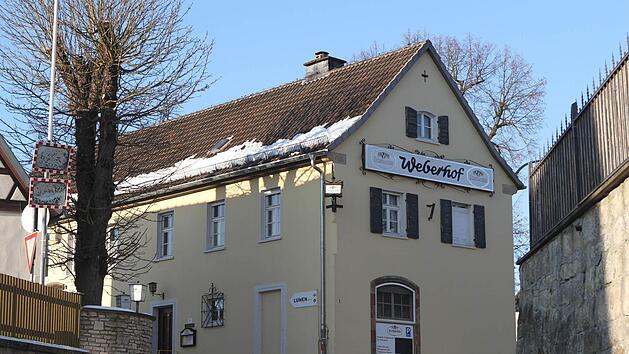 Der "Weberhof" ist ein Ortsbild pr&auml;gendes Geb&auml;ude f&uuml;r Petzmannsberg. Fotos: Jochen N&uuml;tzel