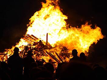 Jetzt ist auch laut Kalender endg&uuml;ltig Sommer - der l&auml;sst sich in Franken nicht lumpen: Bis zu 35 Grad sollen es werden. Das hat auch unsch&ouml;ne Folgen. Foto: sae