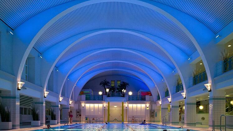 Bayreuth: Stadtbad öffnet wieder für die Öffentlichkeit - nach Schließung wegen Personalmangels