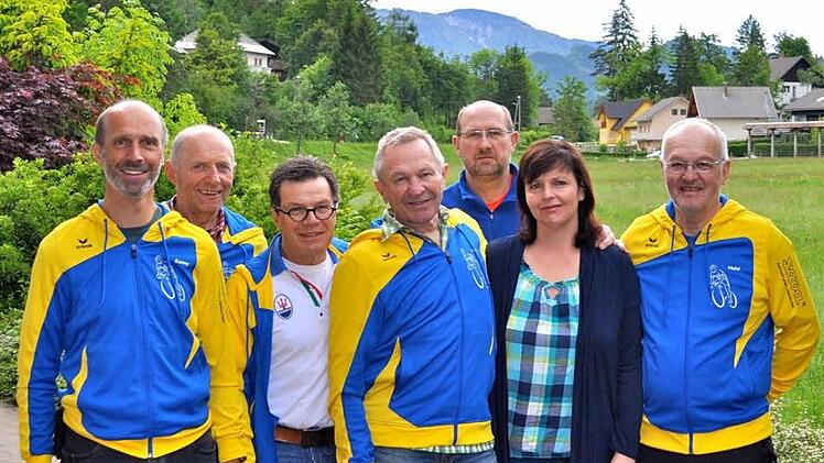 Begrüßung durch Hauswirtin Mateja Salberger in der Alp-Pension. "Wir hatten ein Privatquartier vom Feinsten, kann man nur empfehlen", so Willy Kastner.