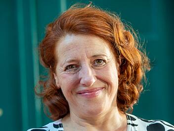 Luise Kinseher, Schauspielerin und Kabarettistin, f&uuml;hrt durch den Abend, der eine ganze Bandbreite aktueller Kabarett- und Comedy-Programme aufzeigen soll.