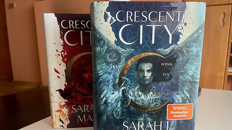 Rezension zu "Crescent City - Wenn ein Stern erstrahlt": Tolle Fortsetzung mit überragendem Cliffhanger