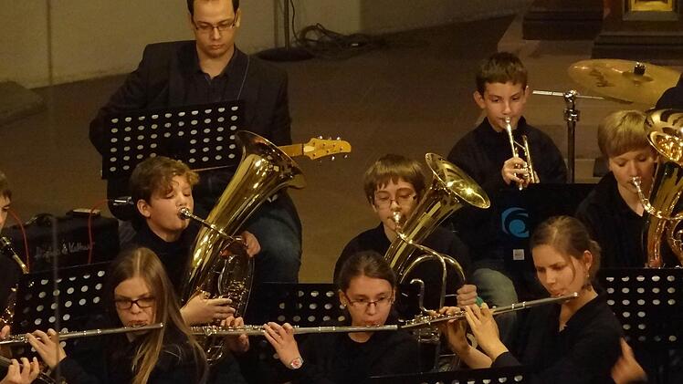 Die Bläser der Big Band überzeugten mit fetzigen Melodien. Fotos: Johanna Eckert