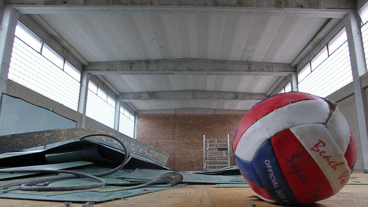 Die Sportstunden der Grundschülerinnen und -schüler finden während des Umbaus in der Turnhalle in Burk statt. Auch die Teilnehmer der Sportkurse des SV Buckenhofen ziehen während des Umbaus in andere Forchheimer Schulturnhallen um. Foto: Ronald Heck