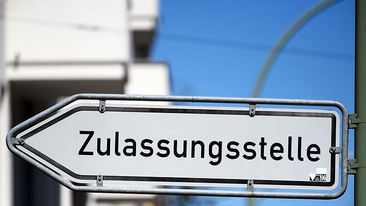 Würzburger Zulassungsstelle nur eingeschränkt erreichbar - "personell unterbesetzt"