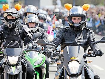 Kulmbach war am Wochenende wieder fest in Bikerhand. Viele tausend Motorradfahrer nahmen am Korso durch die Innenstadt teil.  Foto: Matthias Hoch