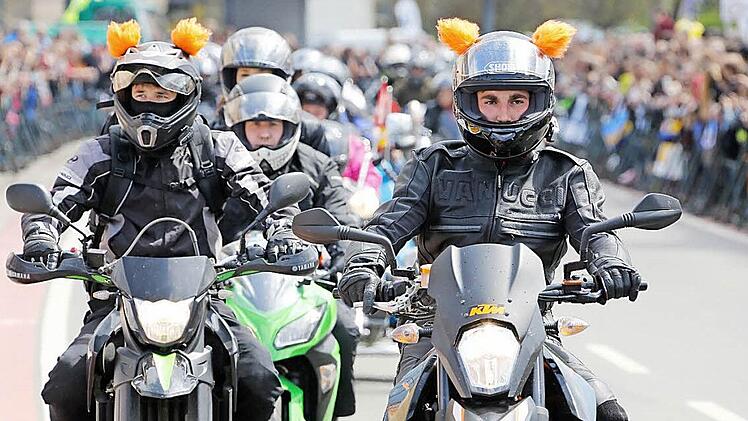 Kulmbach war am Wochenende wieder fest in Bikerhand. Viele tausend Motorradfahrer nahmen am Korso durch die Innenstadt teil.  Foto: Matthias Hoch