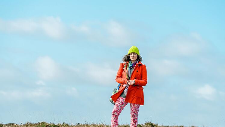 Die Podcast-Journalistin Ciara-Kate (Hannah Brady) sorgt f&uuml;r viel Unruhe bei den Ermittlungen und bringt sie dadurch voran.