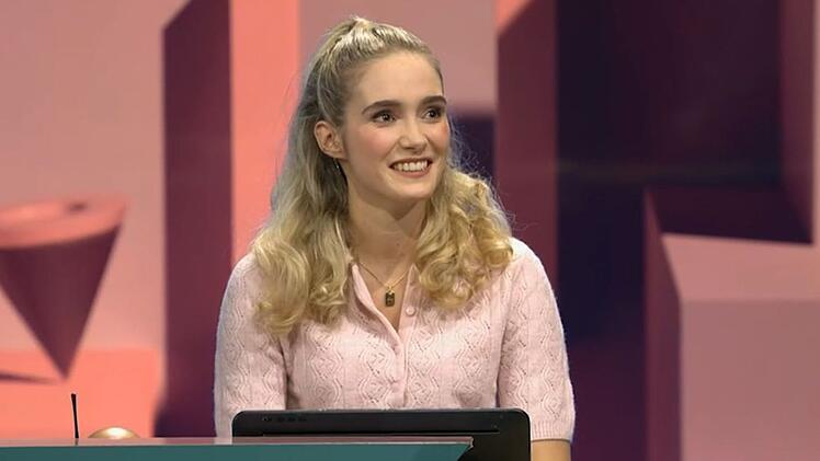 Wildcard Lotti wusste bei "Wer stiehlt mir die Show?" mit einem ungew&ouml;hnlichen Talent zu &uuml;berzeugen.